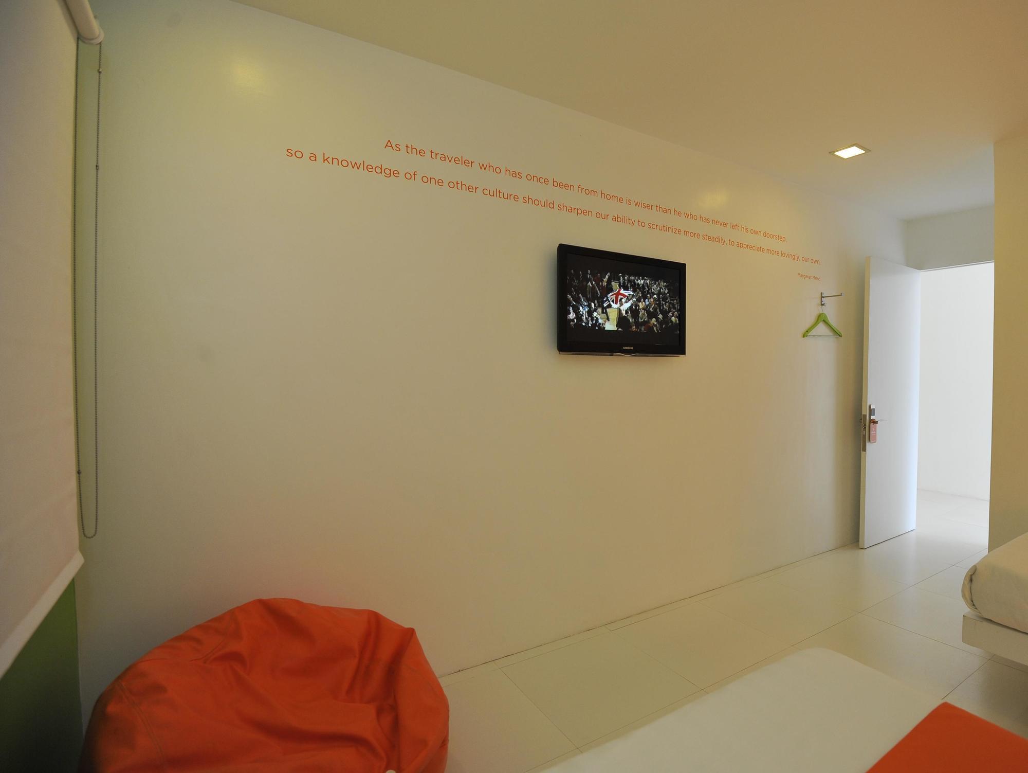 Islands Stay Hotels - Uptown Cebu Εξωτερικό φωτογραφία