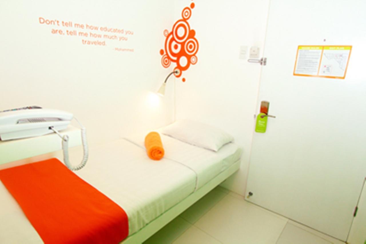 Islands Stay Hotels - Uptown Cebu Εξωτερικό φωτογραφία