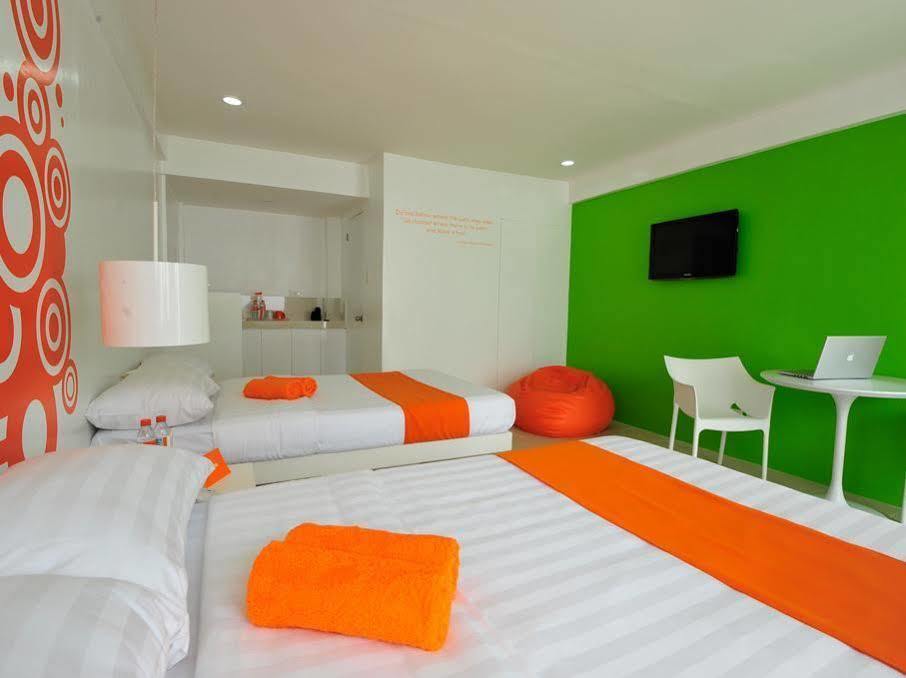 Islands Stay Hotels - Uptown Cebu Εξωτερικό φωτογραφία