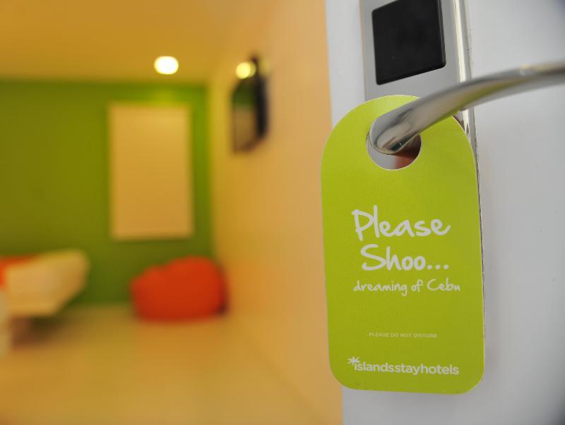 Islands Stay Hotels - Uptown Cebu Εξωτερικό φωτογραφία