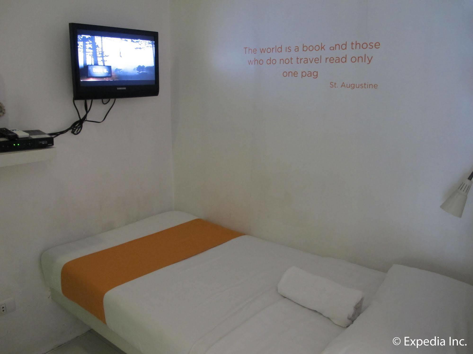 Islands Stay Hotels - Uptown Cebu Εξωτερικό φωτογραφία