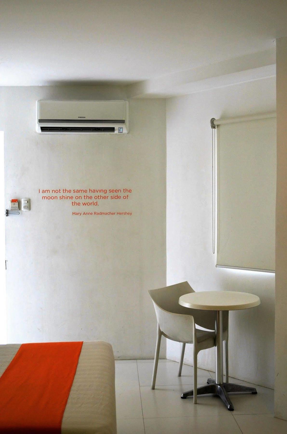 Islands Stay Hotels - Uptown Cebu Εξωτερικό φωτογραφία