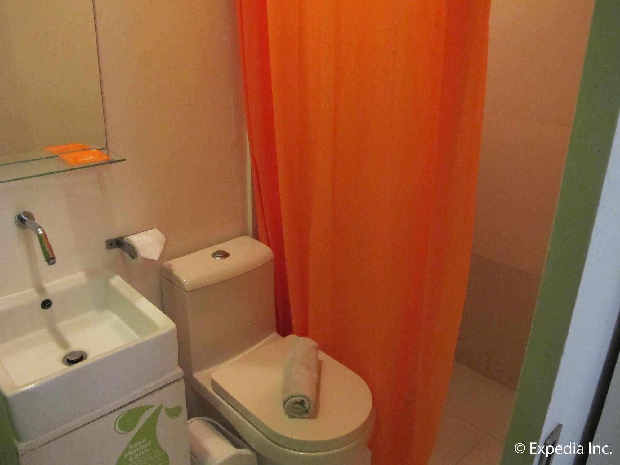 Islands Stay Hotels - Uptown Cebu Εξωτερικό φωτογραφία
