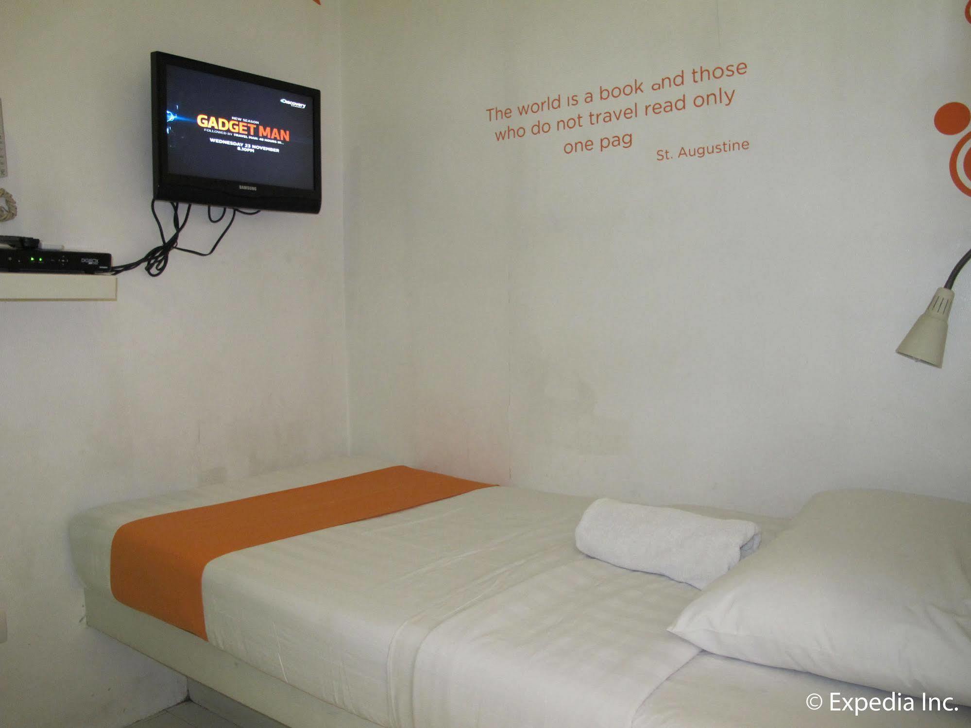 Islands Stay Hotels - Uptown Cebu Εξωτερικό φωτογραφία